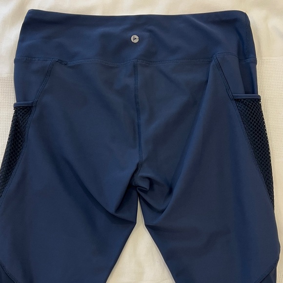90 Degree By Reflex Navy Athletic Capris - Picture 5 of 5